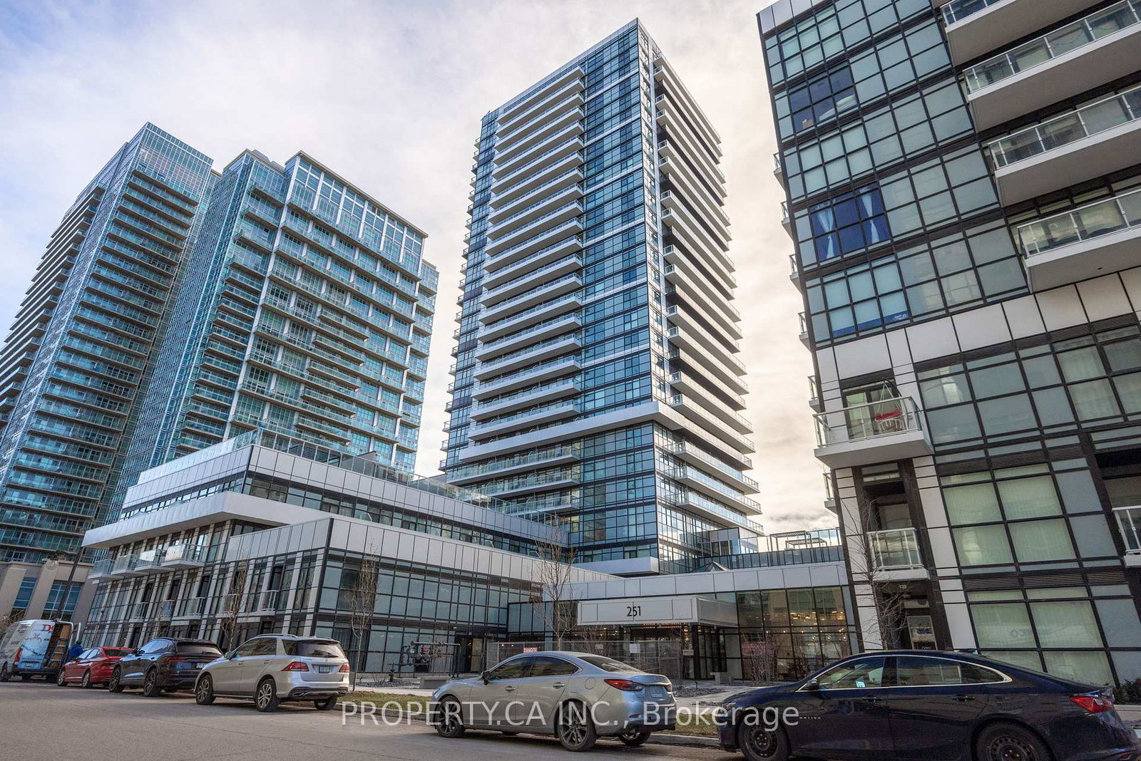 251-manitoba-street-toronto-etobicoke-ontario-w13504578