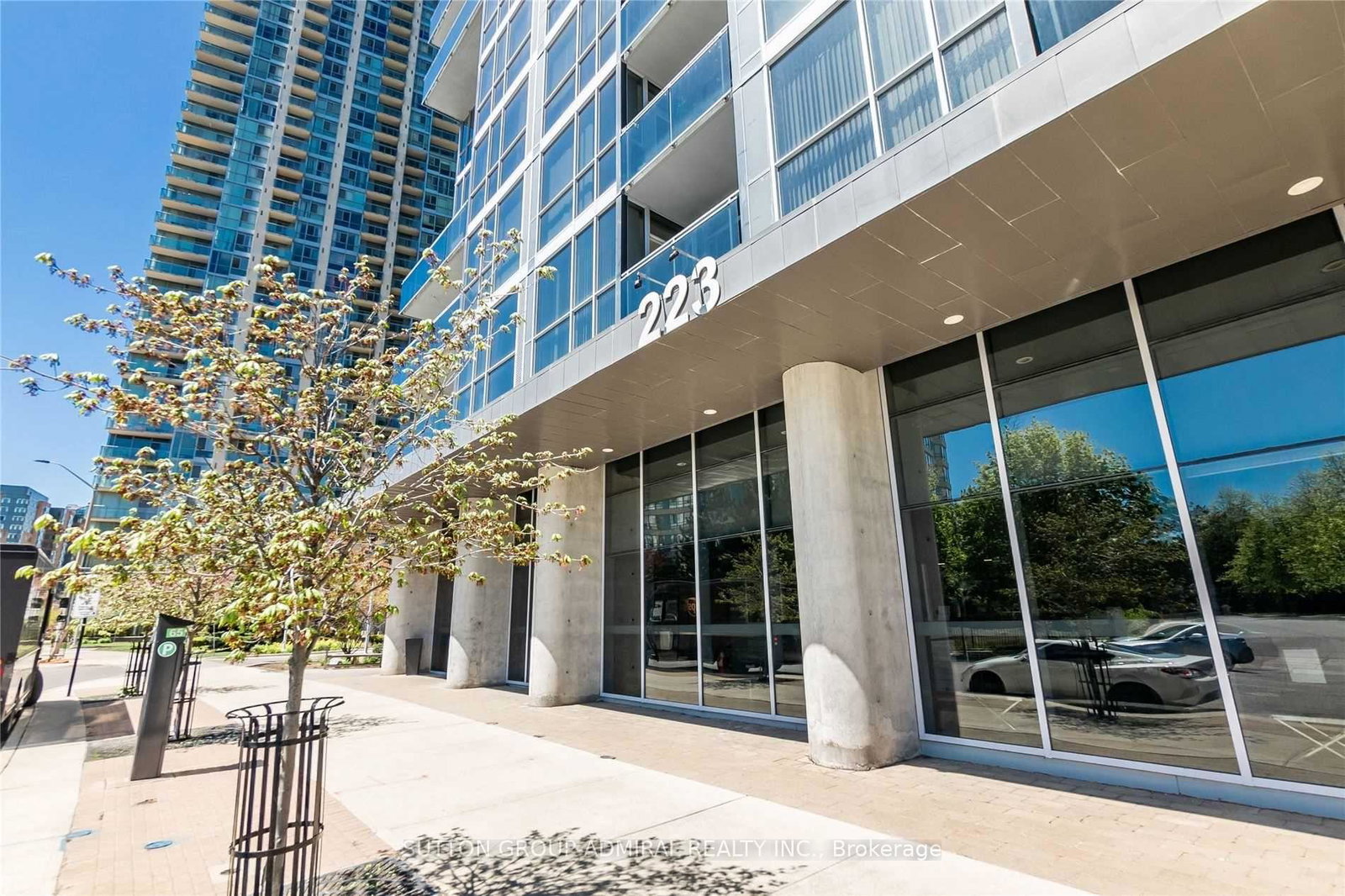 223-webb-drive-mississauga-ontario-w13504654