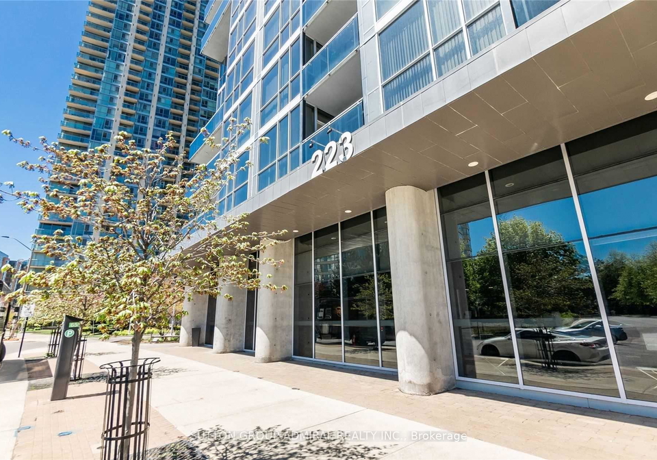 223-webb-drive-mississauga-ontario-w13504654