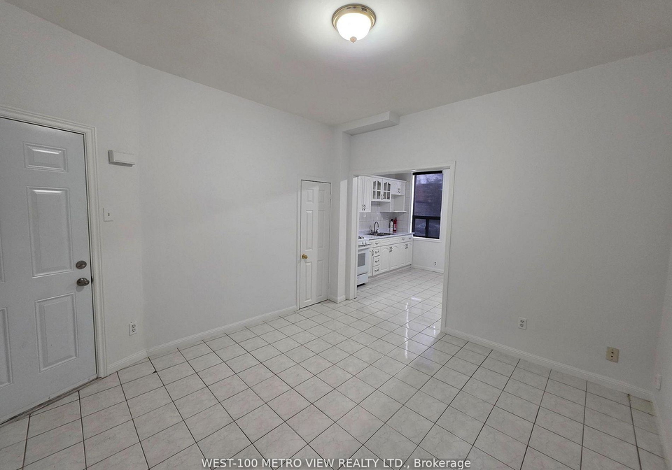 1075-dufferin-street-toronto-toronto-ontario-w13504706