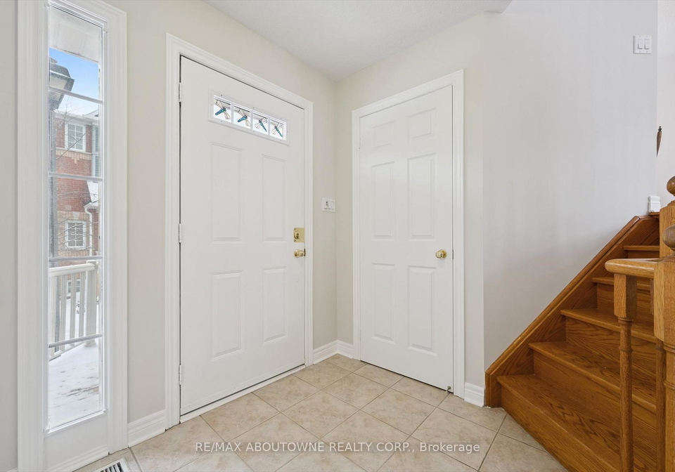 5031-east-mill-road-mississauga-ontario-w13504846