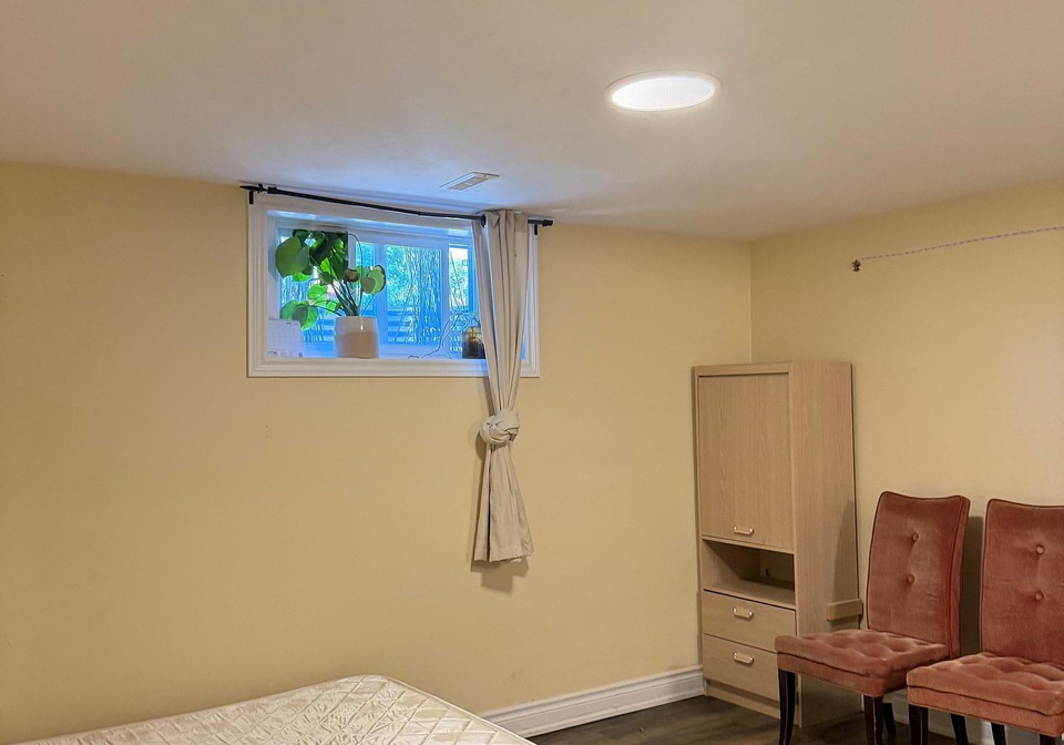 12-hamer-boulevard-s-toronto-etobicoke-ontario-w13504878