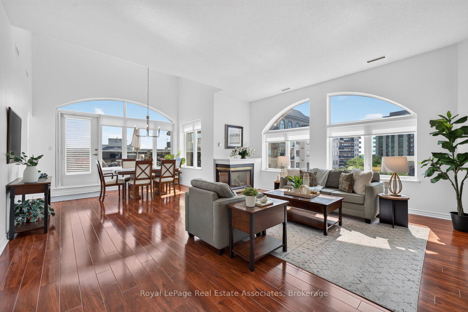 3-dayspring-circle-brampton-ontario-w13505888