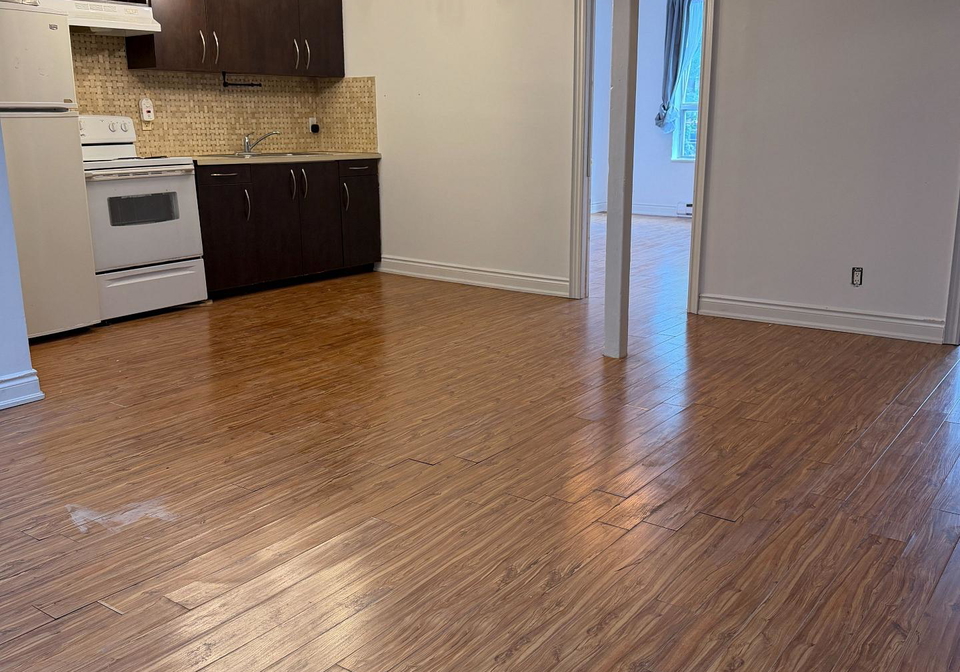2878-dundas-street-w-toronto-toronto-ontario-w13506008