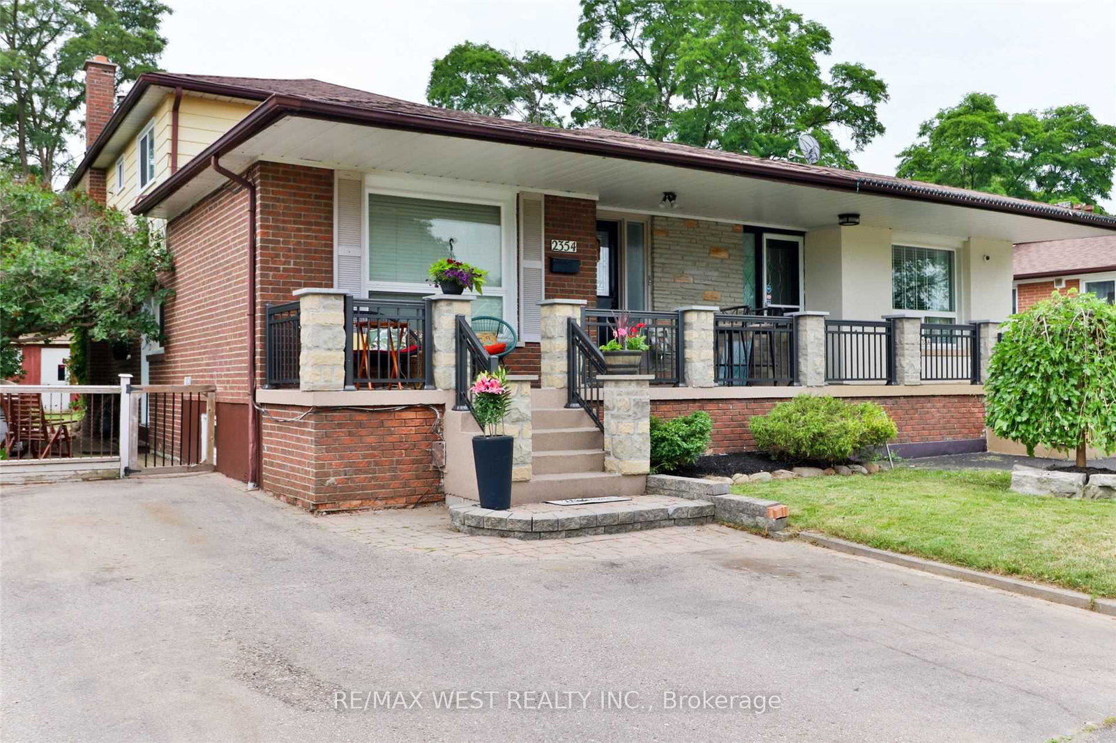2354-gareth-road-mississauga-ontario-w13506074