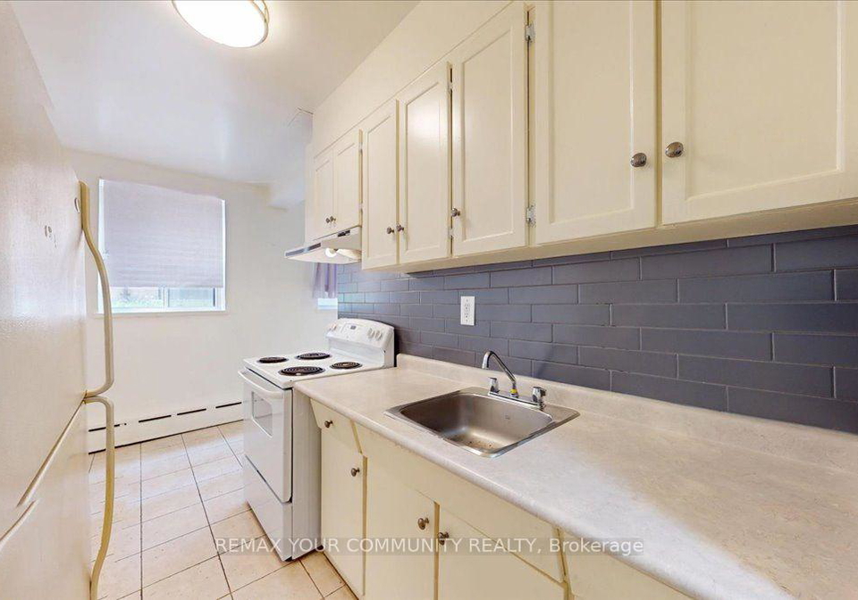 2645-keele-street-toronto-north-york-ontario-w13506504