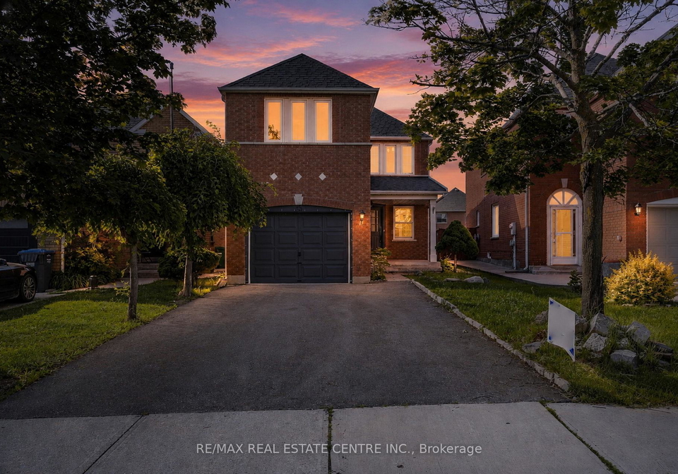35-twisted-oak-street-brampton-ontario-w13506784