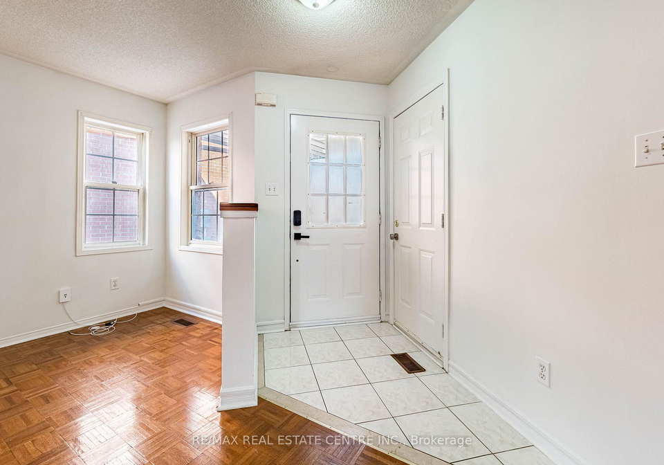 35-twisted-oak-street-brampton-ontario-w13506784