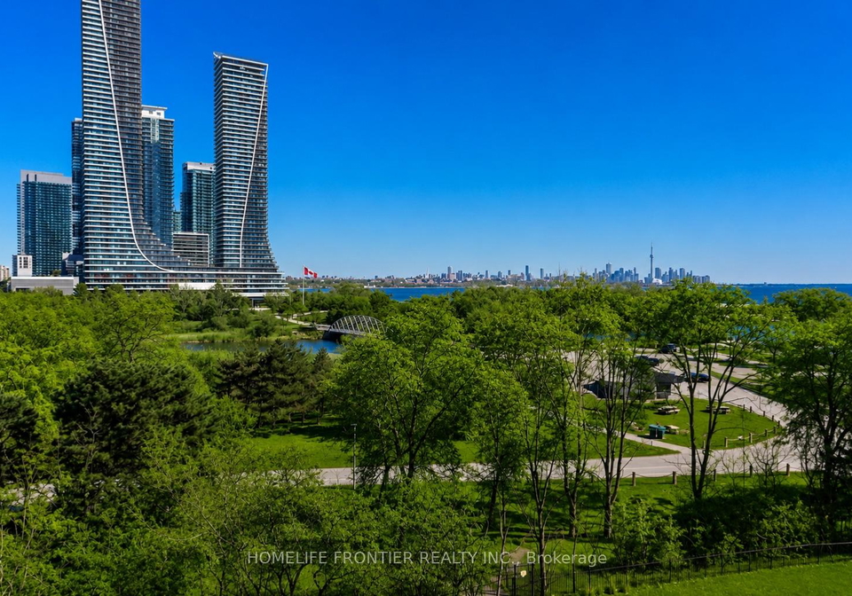 2261-lakeshore-boulevard-w-toronto-etobicoke-ontario-w13506816
