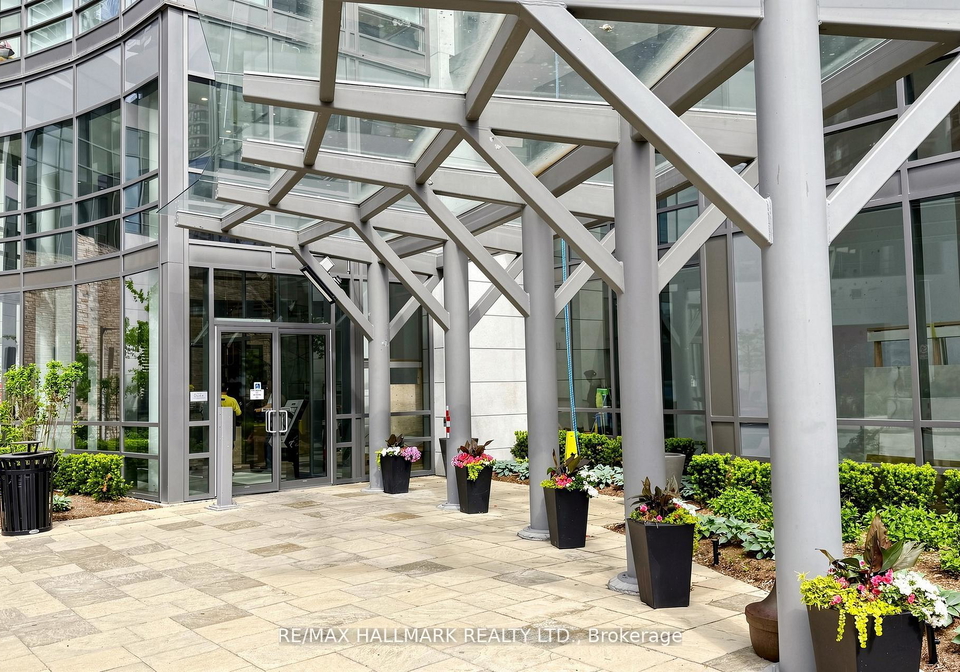 2240-lake-shore-boulevard-w-toronto-etobicoke-ontario-w13507014