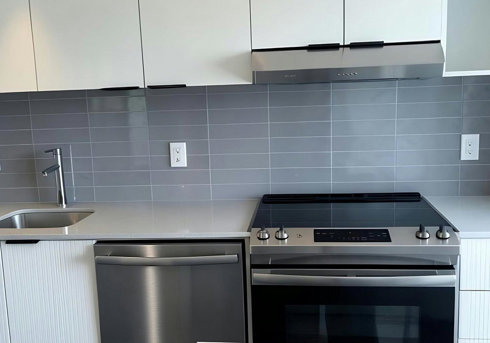 2520-eglinton-avenue-w-mississauga-ontario-w13507020
