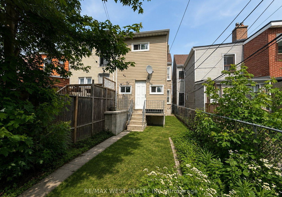 10-wiltshire-avenue-toronto-toronto-ontario-w13507036