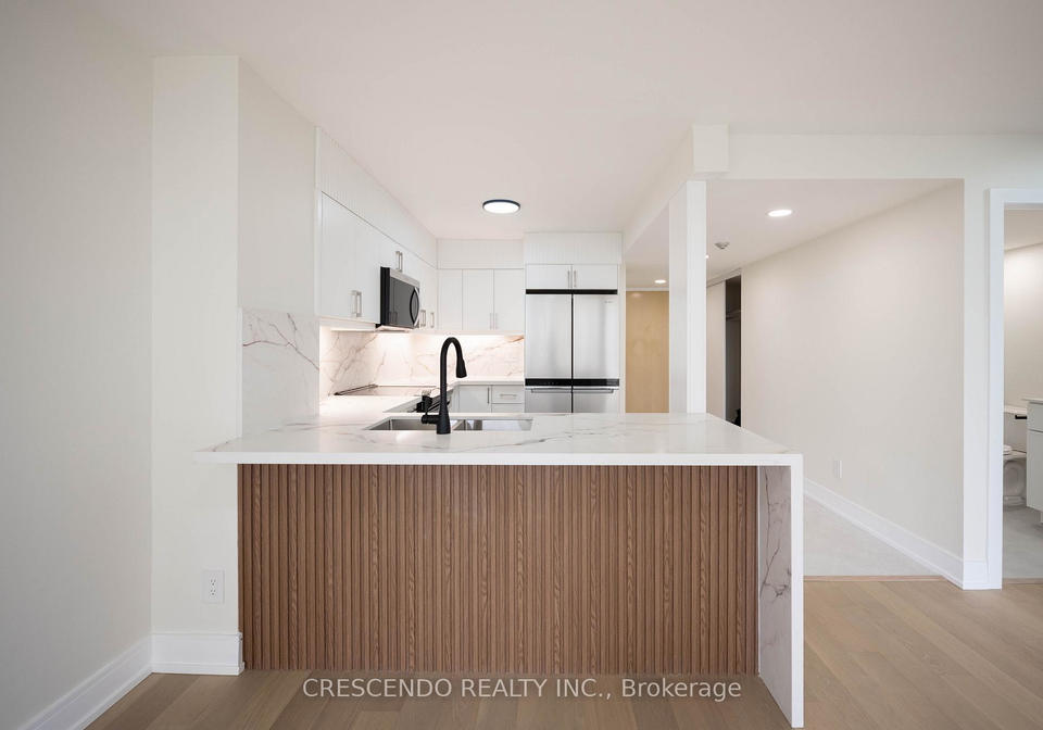 50-eglinton-avenue-w-mississauga-ontario-w13507062