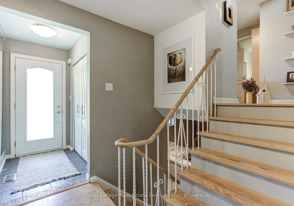 556-trafford-crescent-oakville-ontario-w13507210