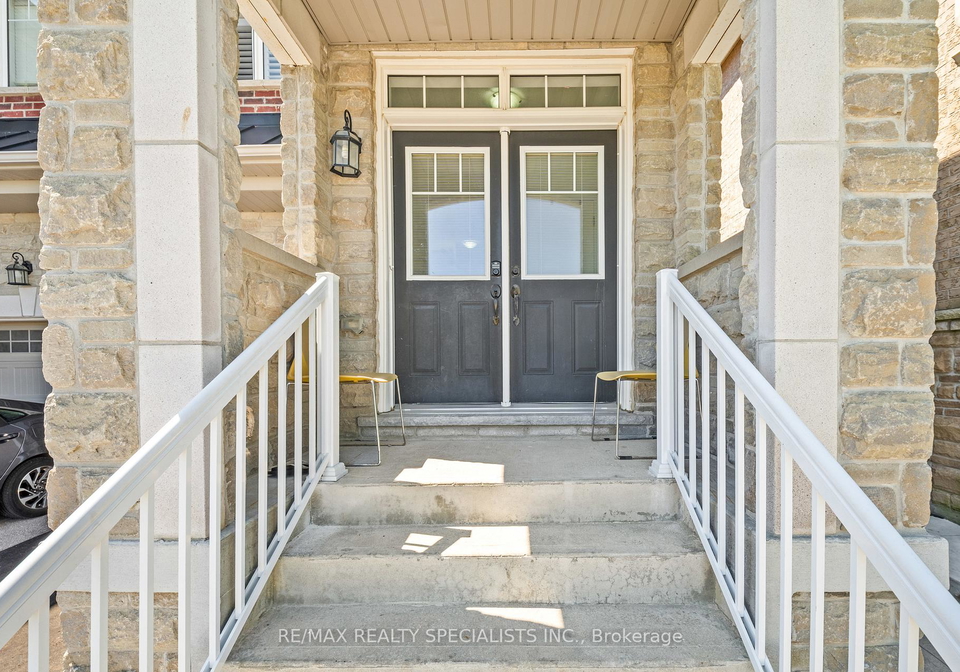 55-baffin-crescent-brampton-ontario-w13507304