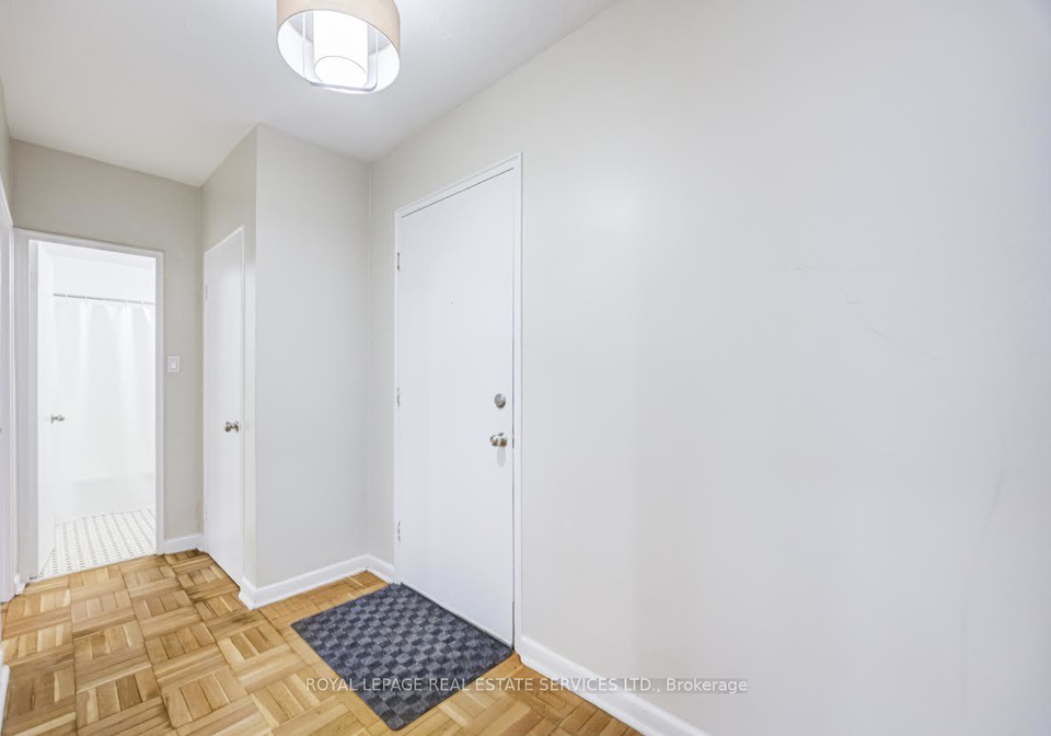 101-coe-hill-drive-toronto-toronto-ontario-w13507572