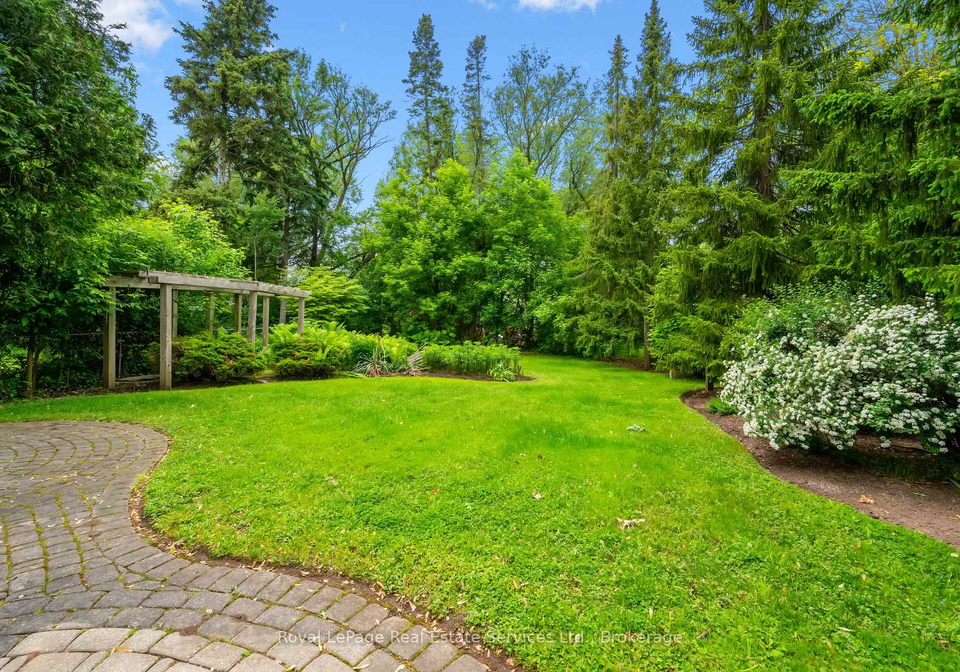 480-chartwell-road-oakville-ontario-w13507594