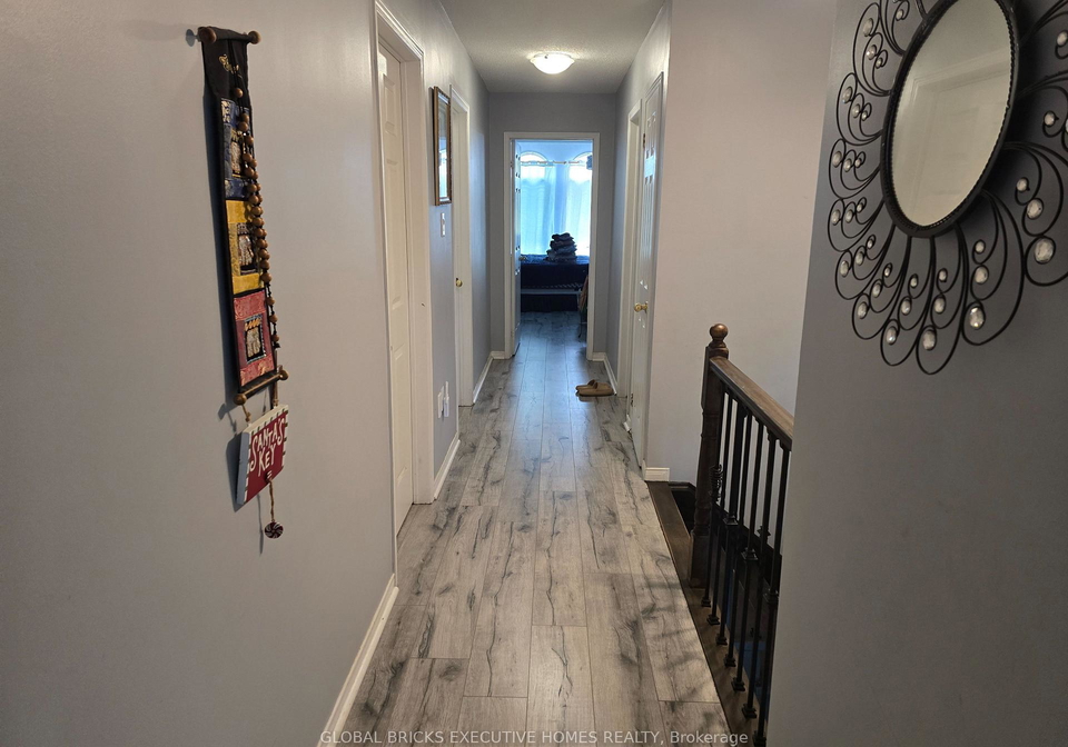 17-mannel-crescent-brampton-ontario-w13507918