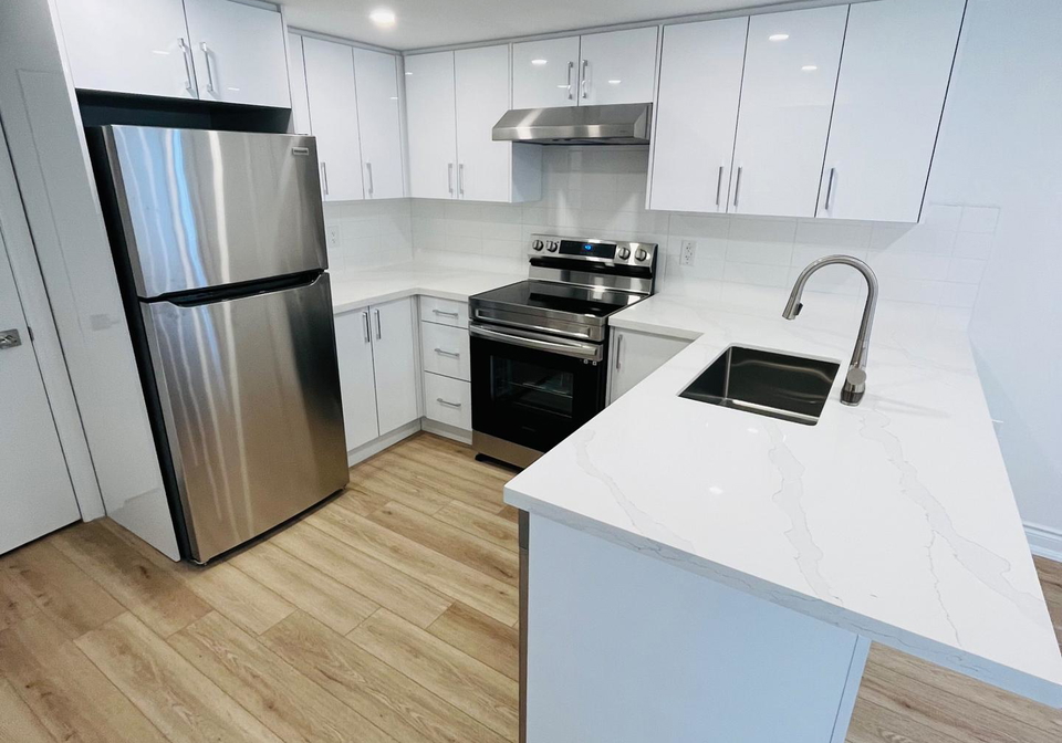 54-riverdale-drive-toronto-etobicoke-ontario-w13507920