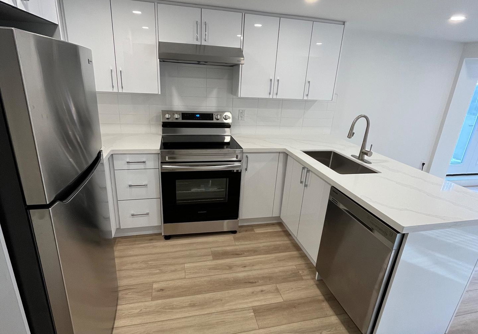 54-riverdale-drive-toronto-etobicoke-ontario-w13507920