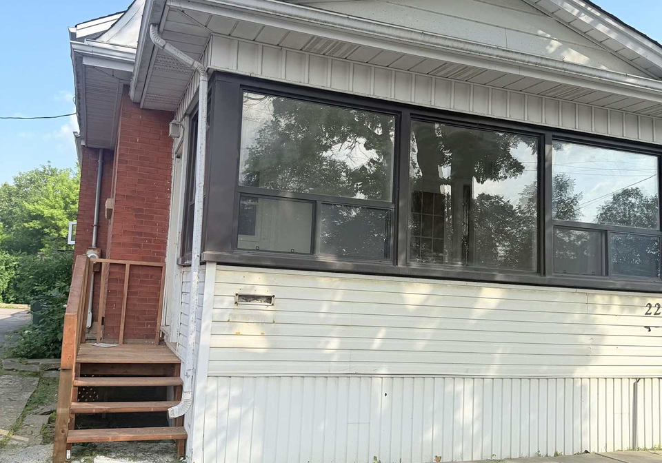 223-queen-street-w-brampton-ontario-w13507988