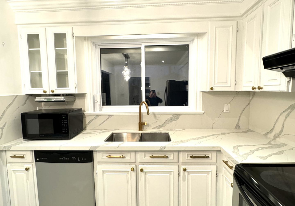 43-foxrun-avenue-toronto-york-ontario-w13507992