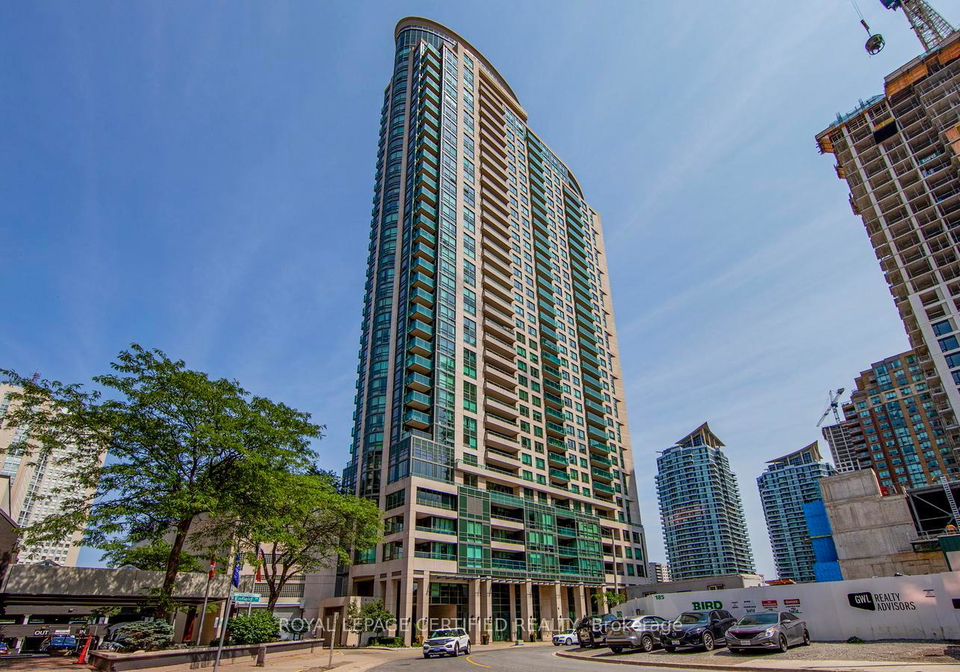 208-enfield-place-mississauga-ontario-w13508088