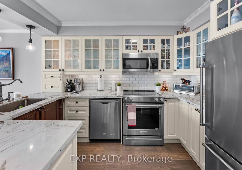 2261-lake-shore-boulevard-w-toronto-etobicoke-ontario-w13508156