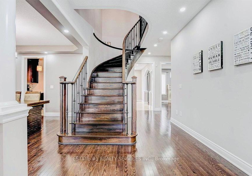 20-maybeck-drive-brampton-ontario-w13508258