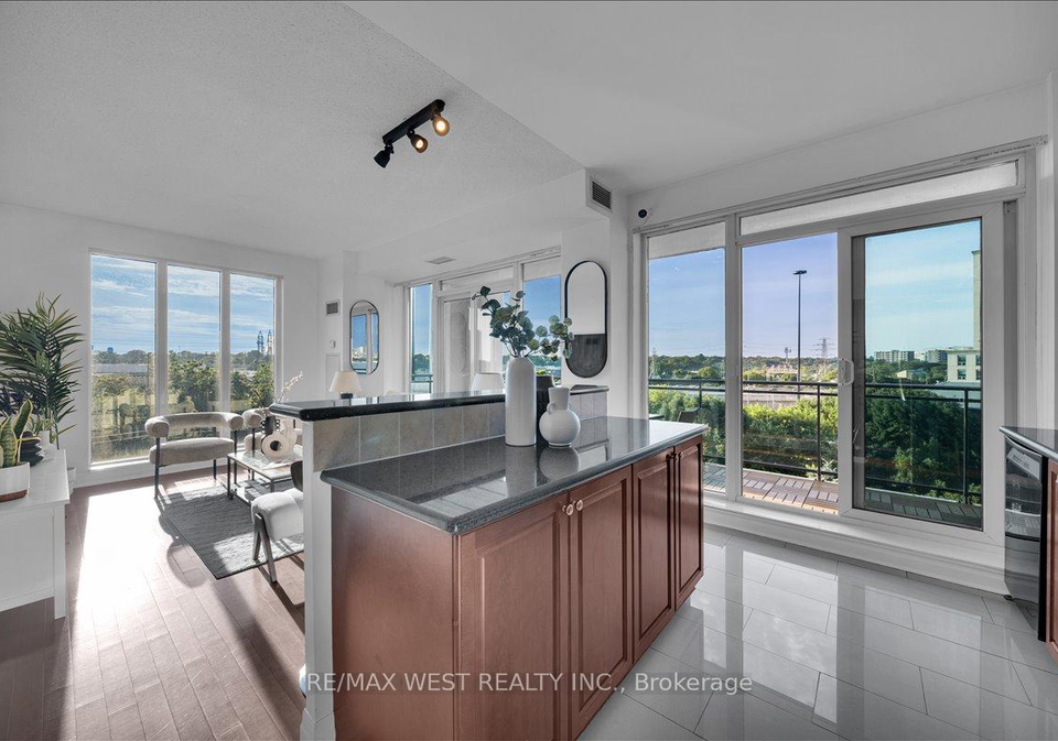 2119-lake-shore-boulevard-w-toronto-etobicoke-ontario-w13508334