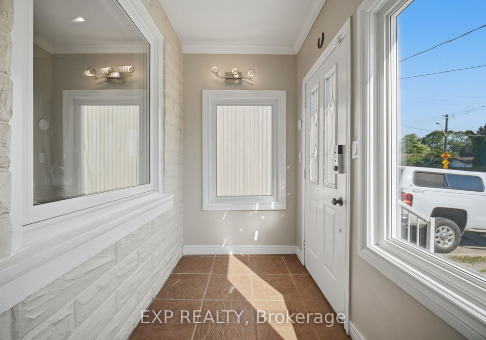 1052-alexandra-avenue-mississauga-ontario-w13508676