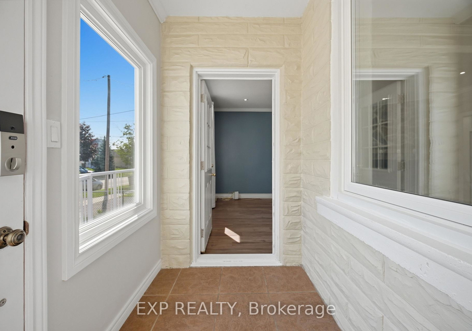 1052-alexandra-avenue-mississauga-ontario-w13508676