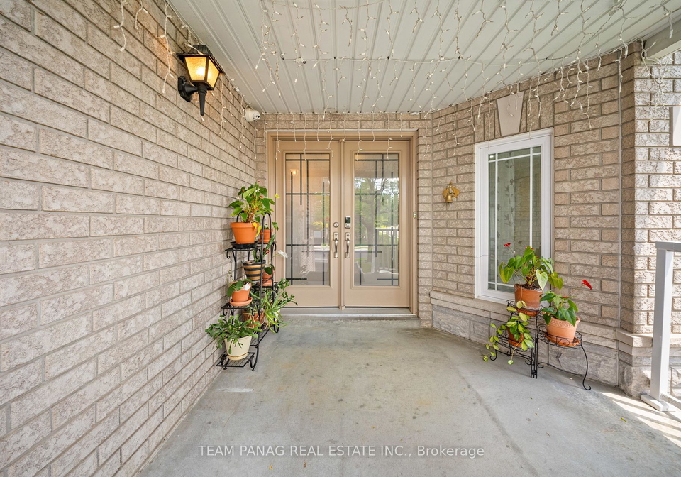 1-sprucelands-avenue-brampton-ontario-w13509120