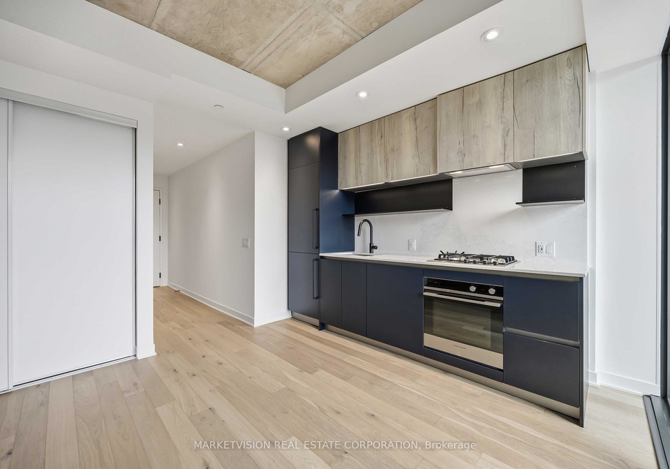 2625-dundas-street-w-toronto-toronto-ontario-w13509182