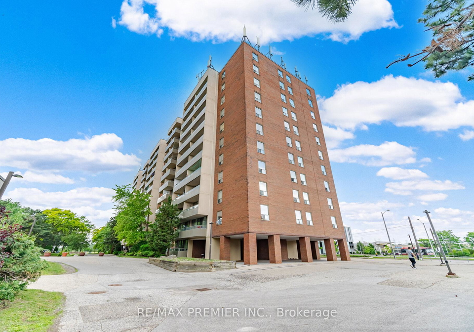 1-four-winds-drive-toronto-york-ontario-w13509504