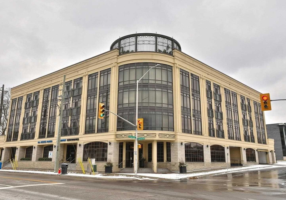 205-lakeshore-road-w-oakville-ontario-w13509514