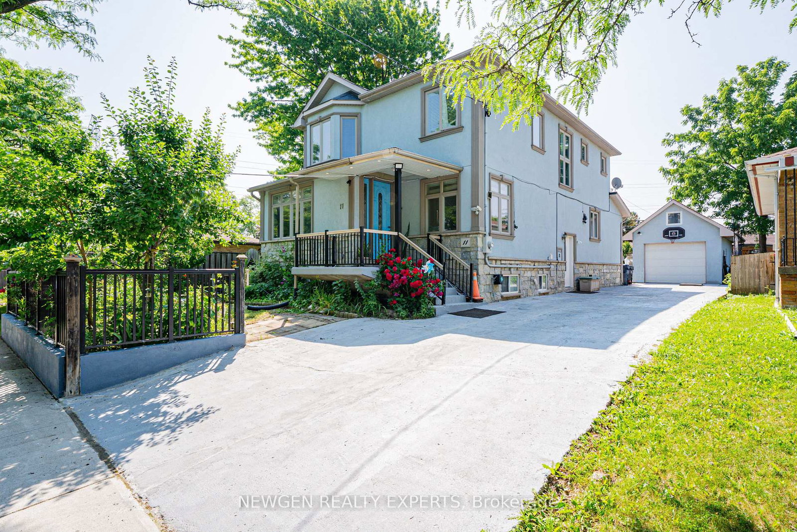 11-benway-drive-toronto-etobicoke-ontario-w13509898