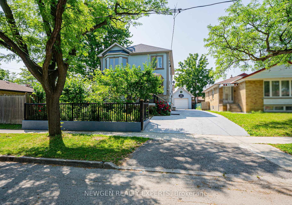 11-benway-drive-toronto-etobicoke-ontario-w13509898