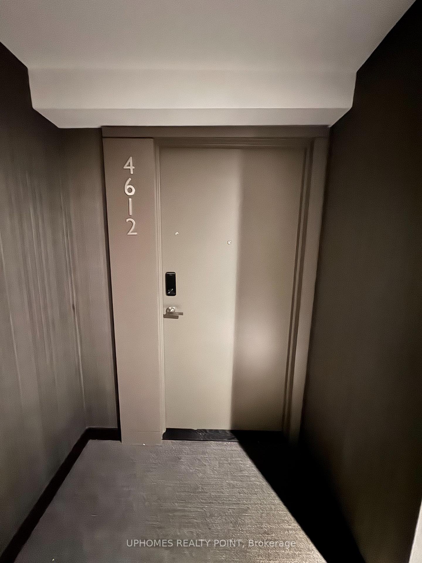 448-burnhamthorpe-road-w-mississauga-ontario-w13511246
