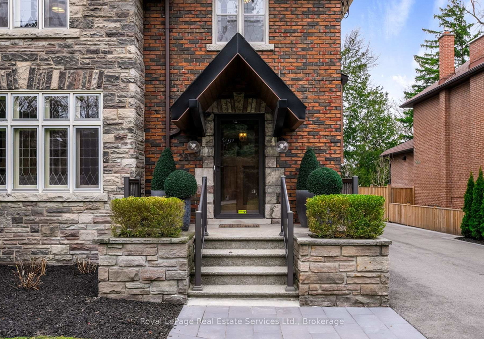 28-thompson-avenue-toronto-etobicoke-ontario-w13511310