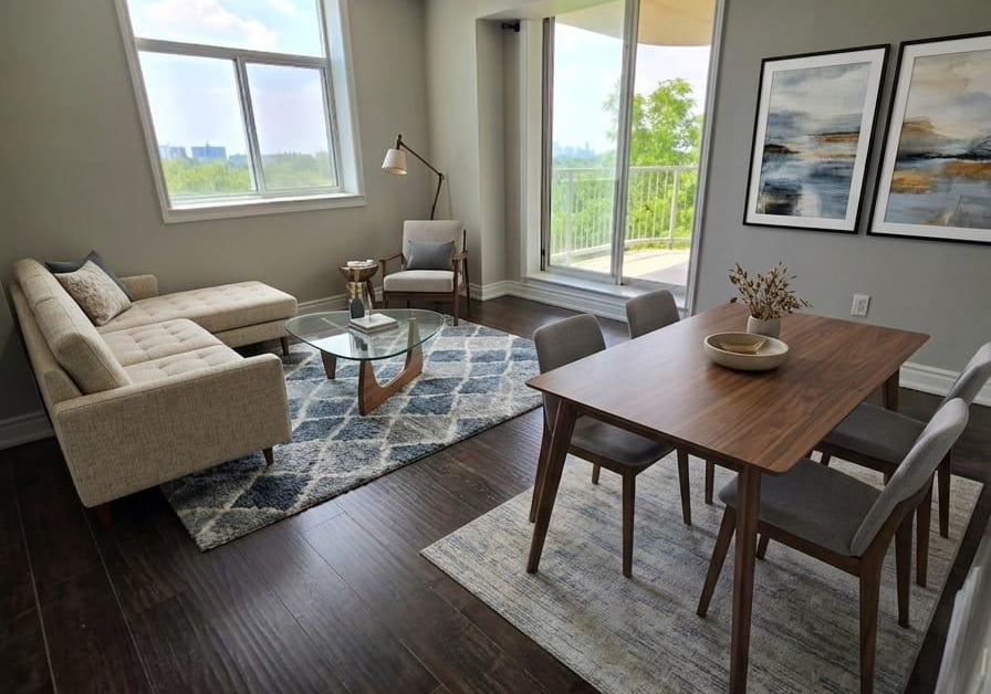 3559-eglinton-avenue-w-toronto-north-york-ontario-w13511366