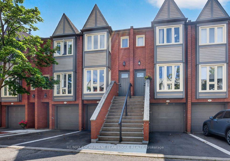 895-maple-avenue-burlington-ontario-w13511436
