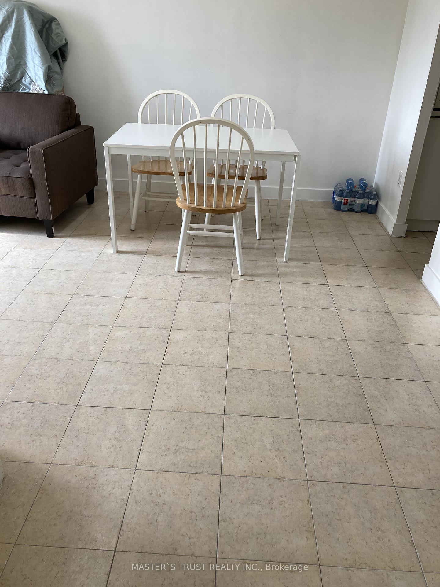 940-caledonia-road-toronto-north-york-ontario-w13511476