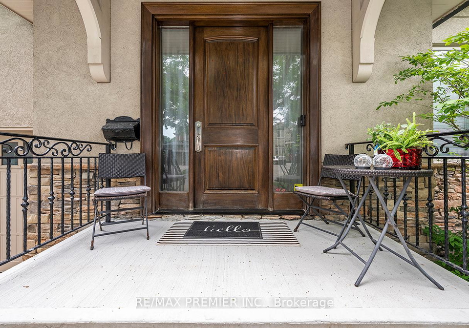 35-yorkdale-crescent-toronto-york-ontario-w13511496