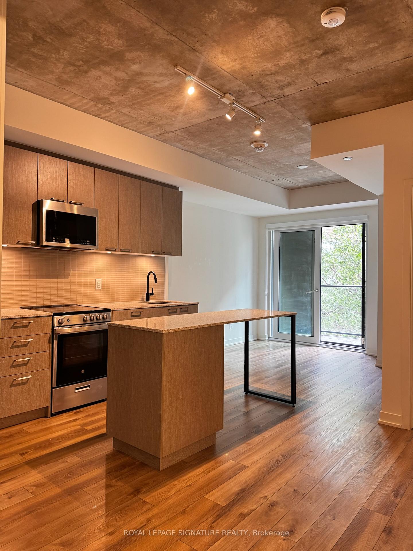 1808-st-clair-avenue-w-toronto-toronto-ontario-w13511732