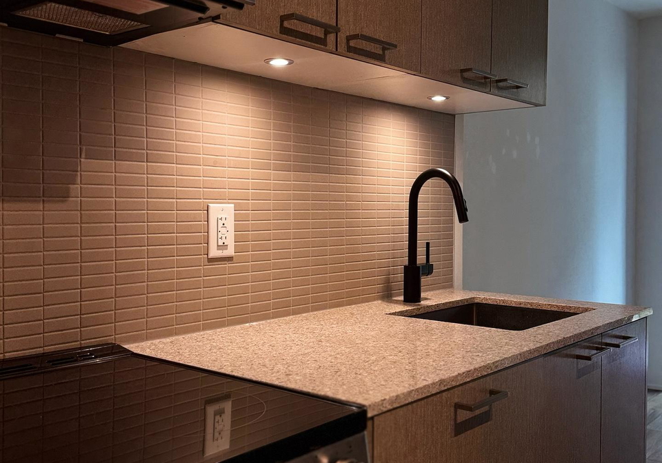 1808-st-clair-avenue-w-toronto-toronto-ontario-w13511732