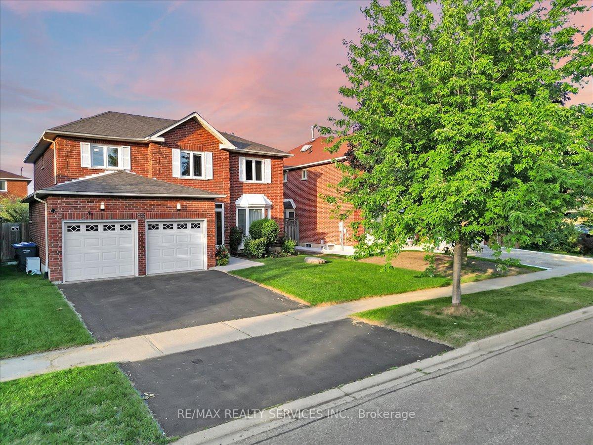 13-corkett-drive-brampton-ontario-w13512020