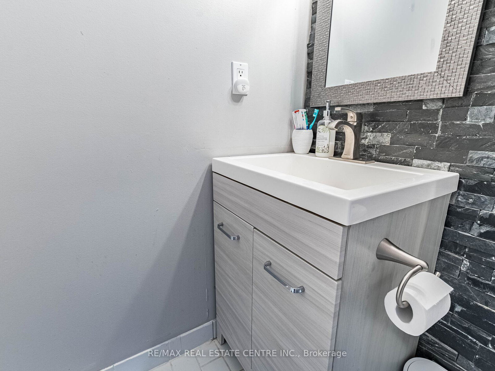 250-webb-drive-mississauga-ontario-w13512218