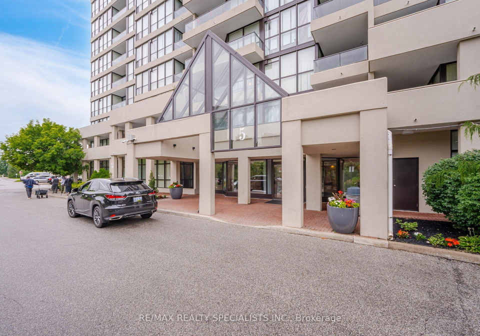 5-rowntree-road-n-toronto-etobicoke-ontario-w13512654