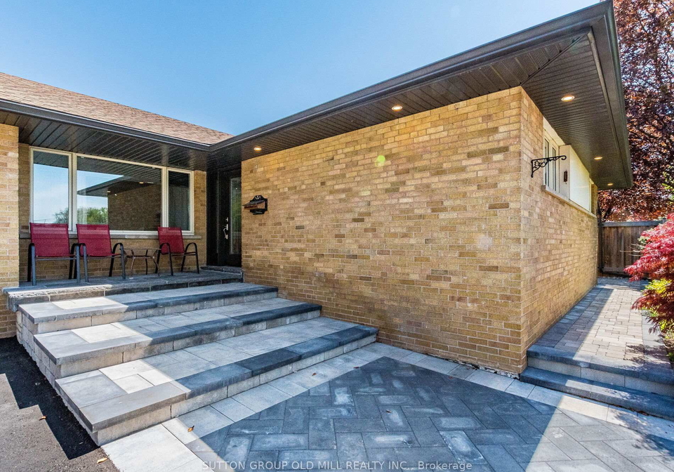 37-suburban-drive-mississauga-ontario-w13512718